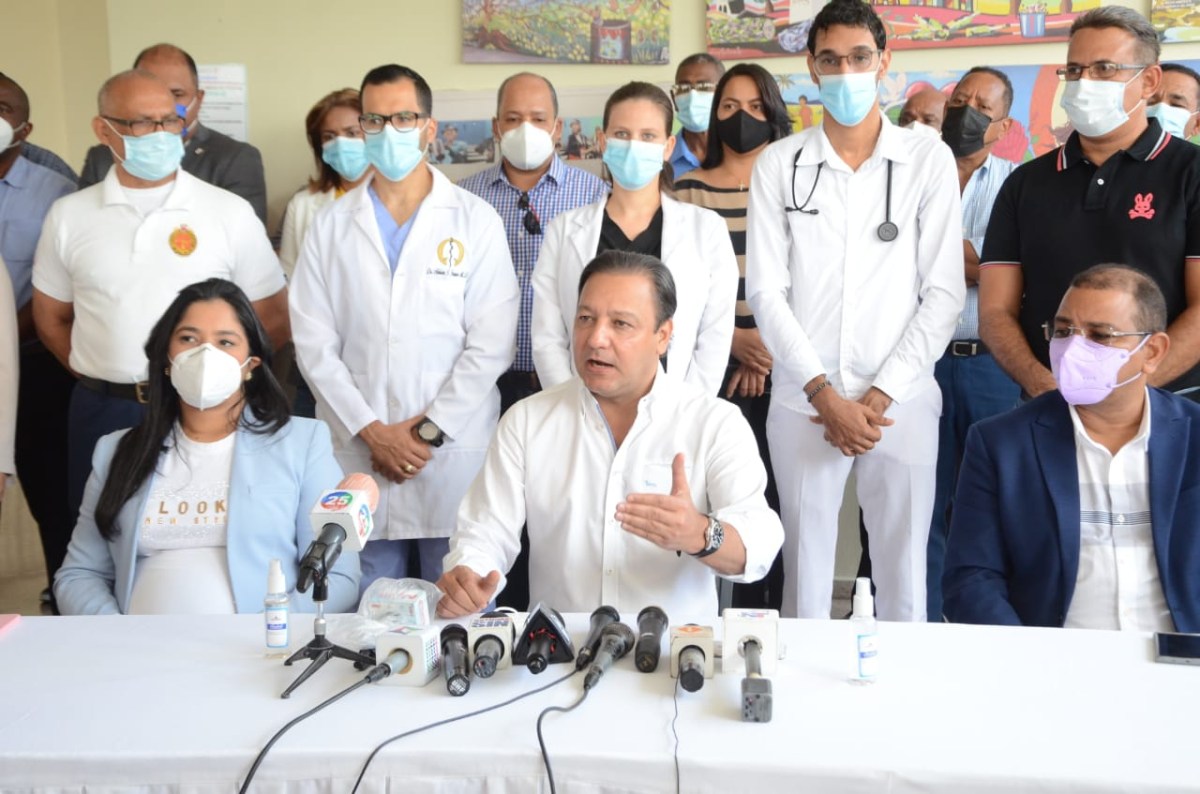 Alcalde Abel Martínez pone a disposición del Gobierno el personal y bienes municipales para programa&nbsp;vacunación