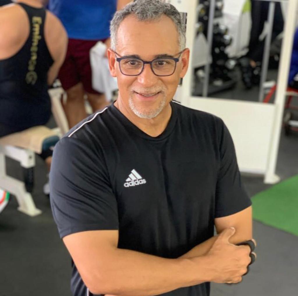 Presidente de la Asociación de Locutores de Santiago, Frank Rodriguez, pone los puntos sobre las&nbsp;íes.