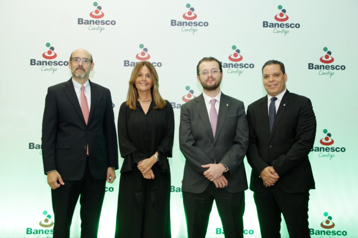 Banesco Banco Múltiple estrecha lazos con clientes de&nbsp;Santiago