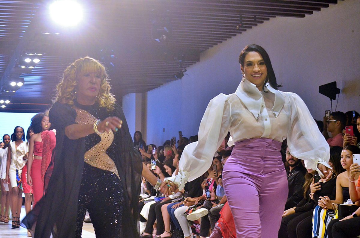 Fefita la Grande engalana desfile de modas de la diseñadora dominicana Carmen&nbsp;Nolasco