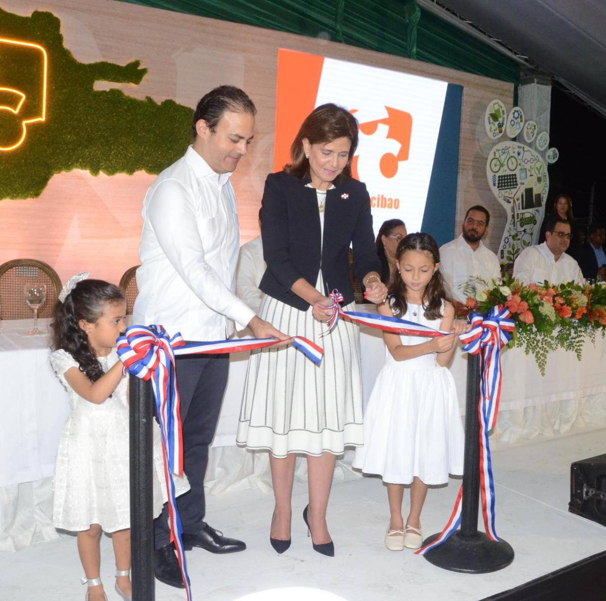 En inauguración Expo Cibao,Iglesias lanza ‘Santiago el mayor HUB de inversión del&nbsp;Caribe’