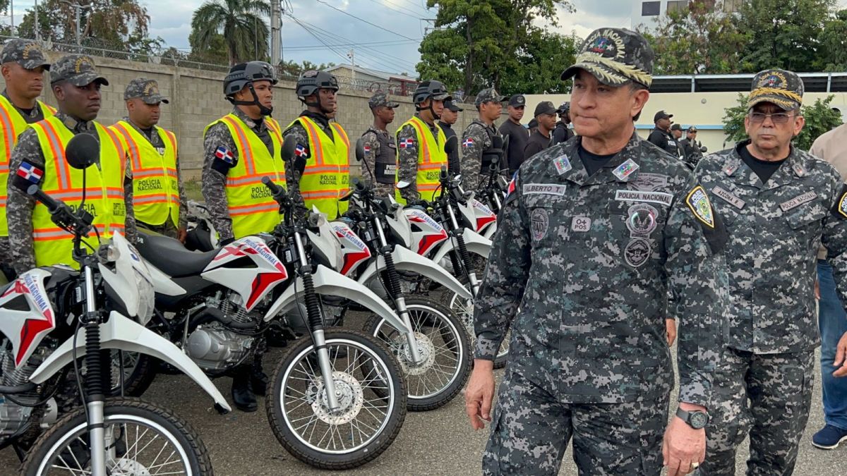 En menos de 40 días mayor general Eduardo Alberto Then integra 49 unidades vehiculares a Santiago, en pro de fortalecer el accionar y patrullaje&nbsp;preventivo