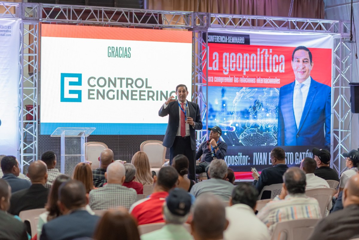 Exitosa Conferencia de Iván Gatón en&nbsp;Santiago