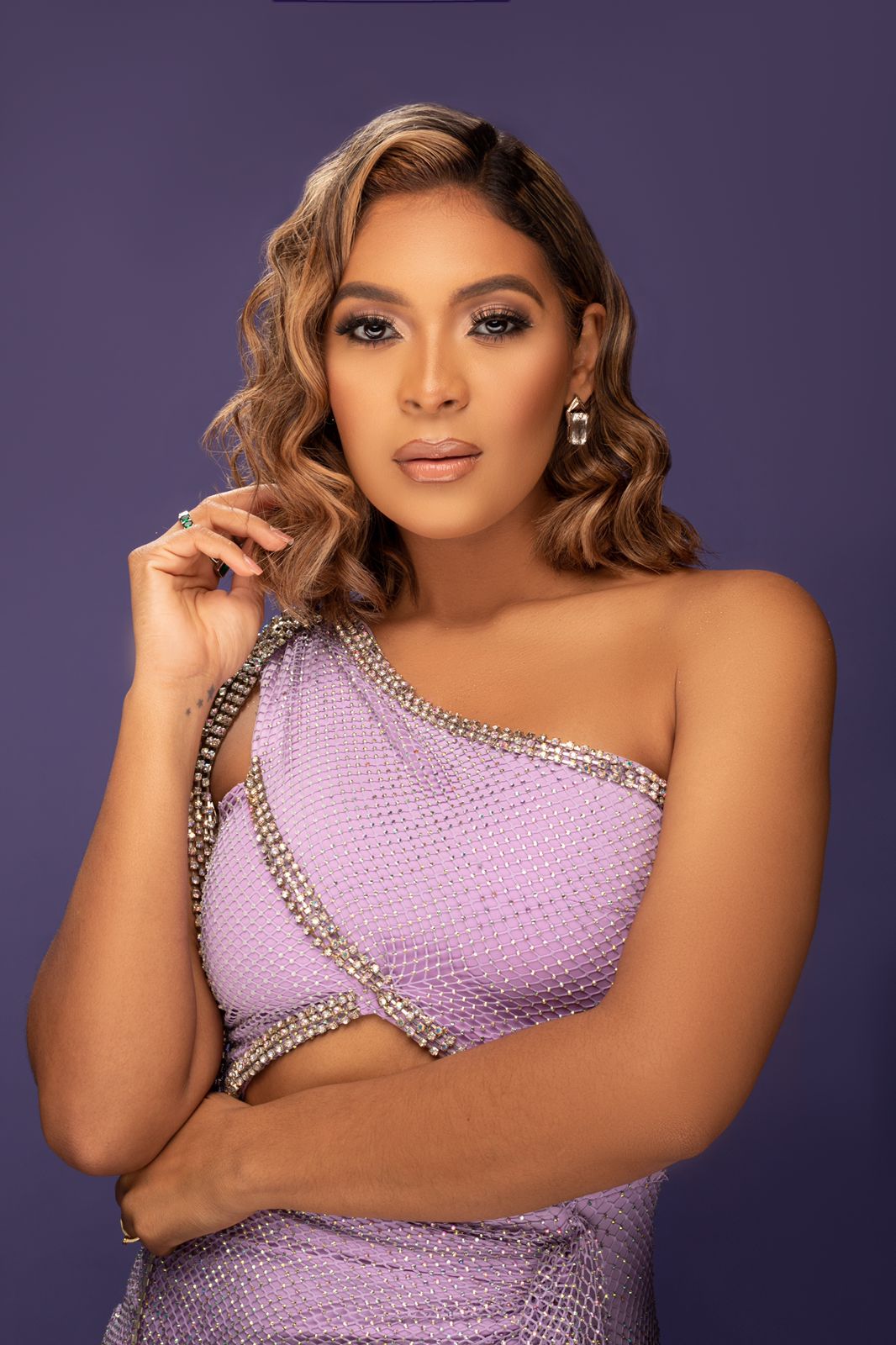 Lady Álvarez diversifica su carrera; entra a la&nbsp;radio