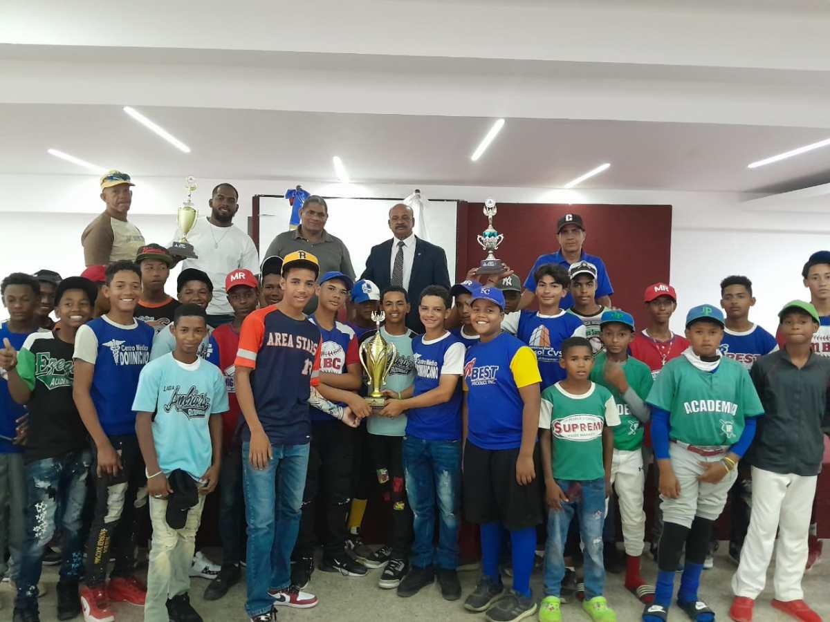 Alcaldía de Santiago anuncia torneo béisbol&nbsp;infantil