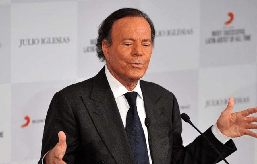 La indignación de Julio Iglesias tras especulaciones sobre su salud: ¿Cómo se puede ser tan mal&nbsp;intencionado?