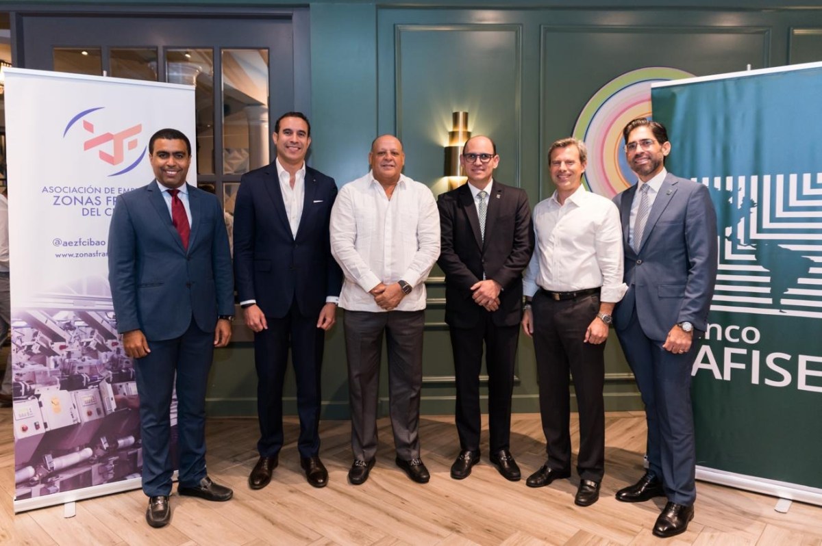 Empresarios de zona franca y Banco Lafise acordaron la Mesa de Cambio para afiliados al&nbsp;gremio