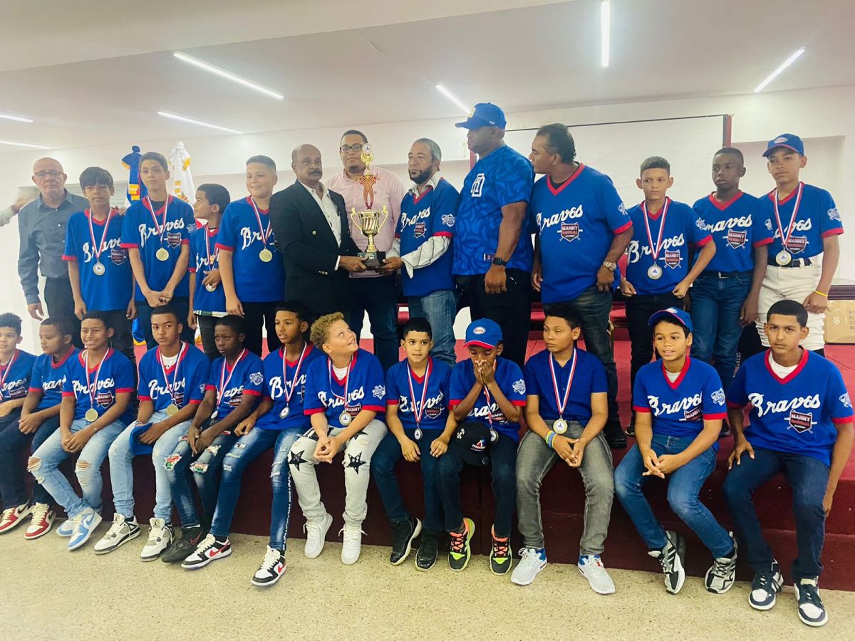 Alcaldía de Santiago premia beisbol&nbsp;u-12