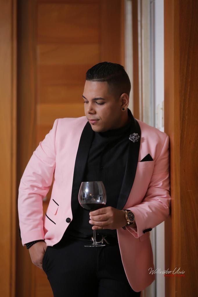 Adrian Santiago, pasa a formar parte de la agrupación típica de «El&nbsp;Prodigio»