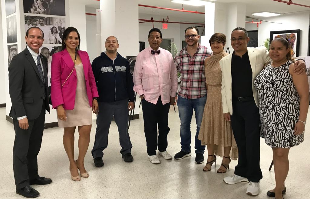 NUEVA YORK: Presentan la Exposición Fotográfica «Caras Conocidas» en la Gran&nbsp;Manzana