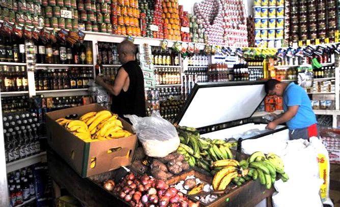 INFOTEP y FENACERD capacitaran dependientes de colmados para garantizar productos&nbsp;saludables