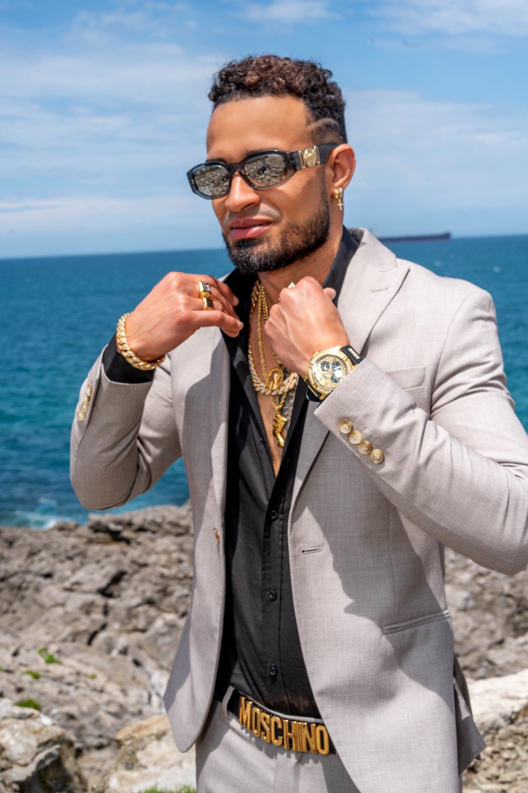 Jessy Martinez romance y sentimiento con su nueva bachata «Aléjate de&nbsp;mi»