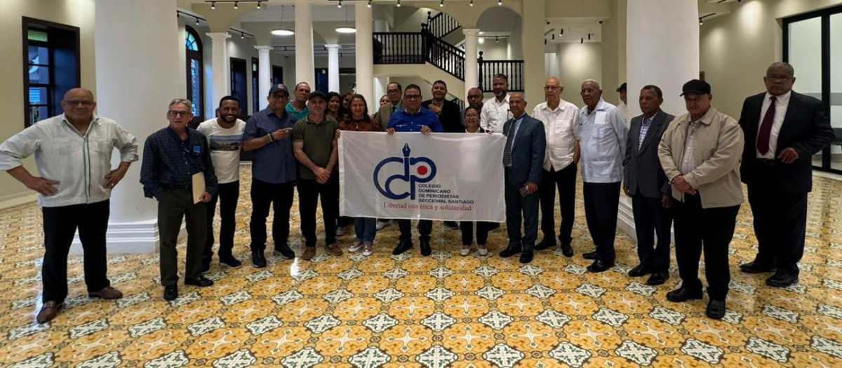 Periodistas de Santiago Visitan Centro Cultural&nbsp;Banreservas