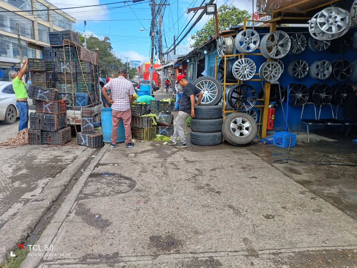 Periodista Marcelo Peralta denuncia peligro vial por desorden y falta de autoridades en&nbsp;Santiago