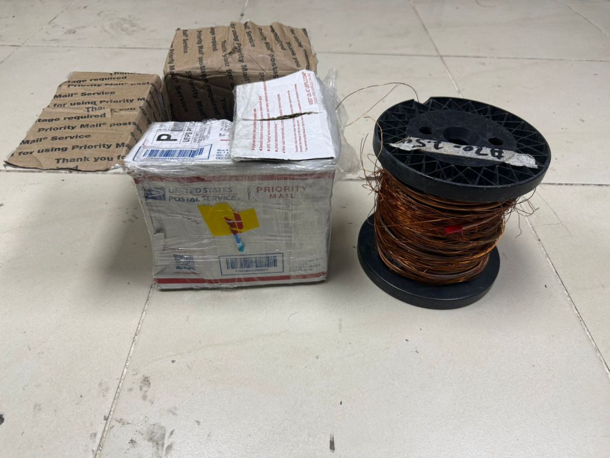 Incautan rollo de alambre lleno de un líquido presumiblemente&nbsp;cocaína